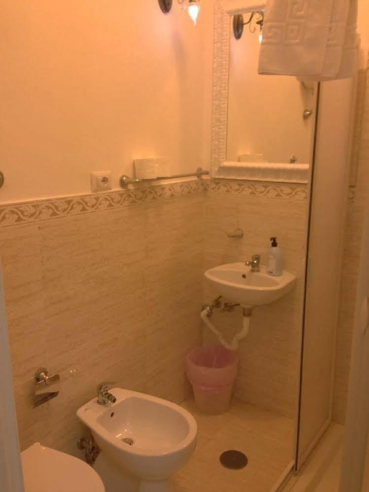 Vatican Rooms Accommodation روما المظهر الخارجي الصورة